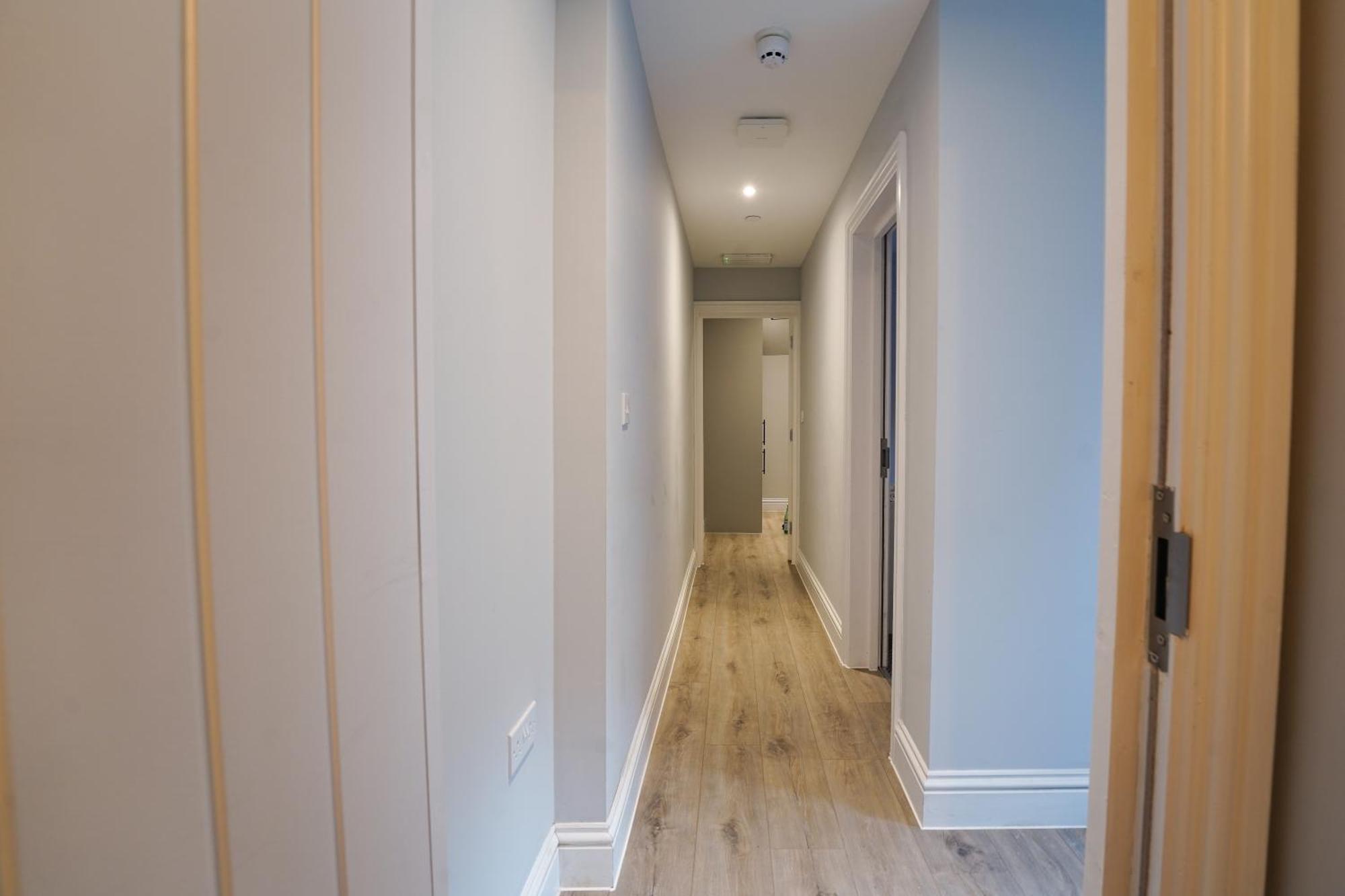 En-Suite Double Rooms, Smart Tv Comfy Style Llanelli Esterno foto