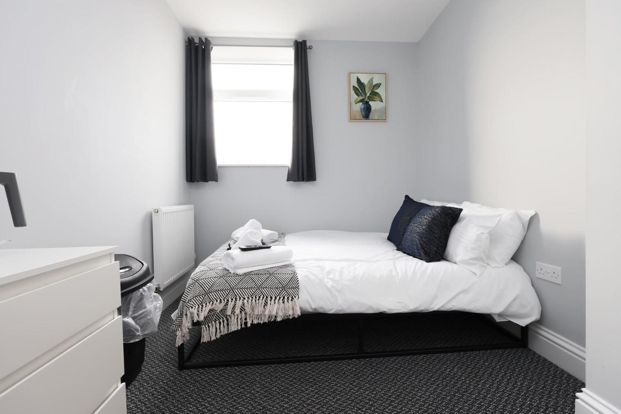 En-Suite Double Rooms, Smart Tv Comfy Style Llanelli Esterno foto