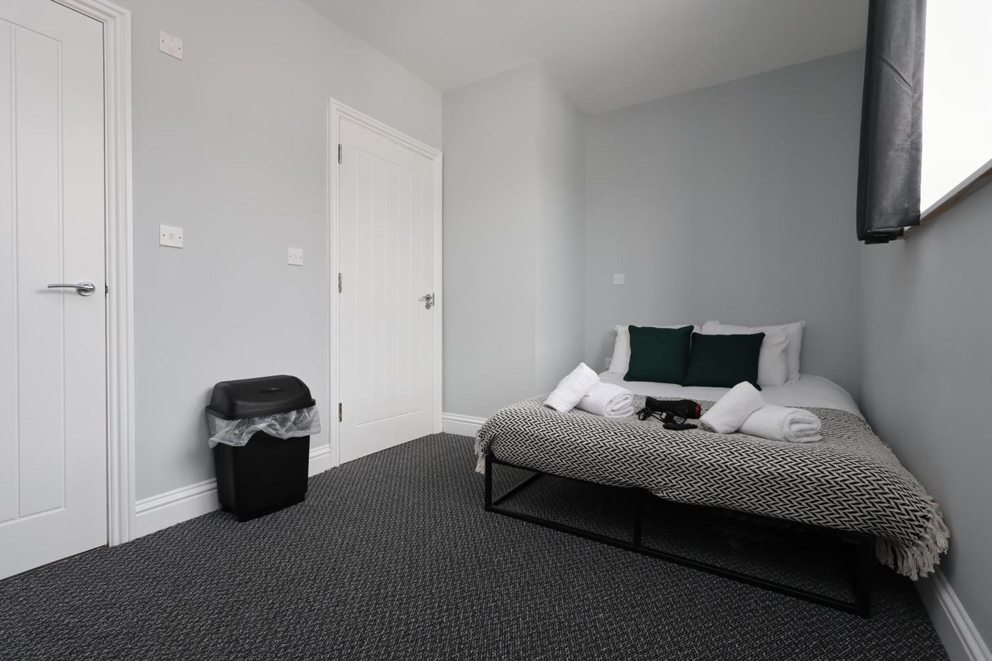 En-Suite Double Rooms, Smart Tv Comfy Style Llanelli Esterno foto