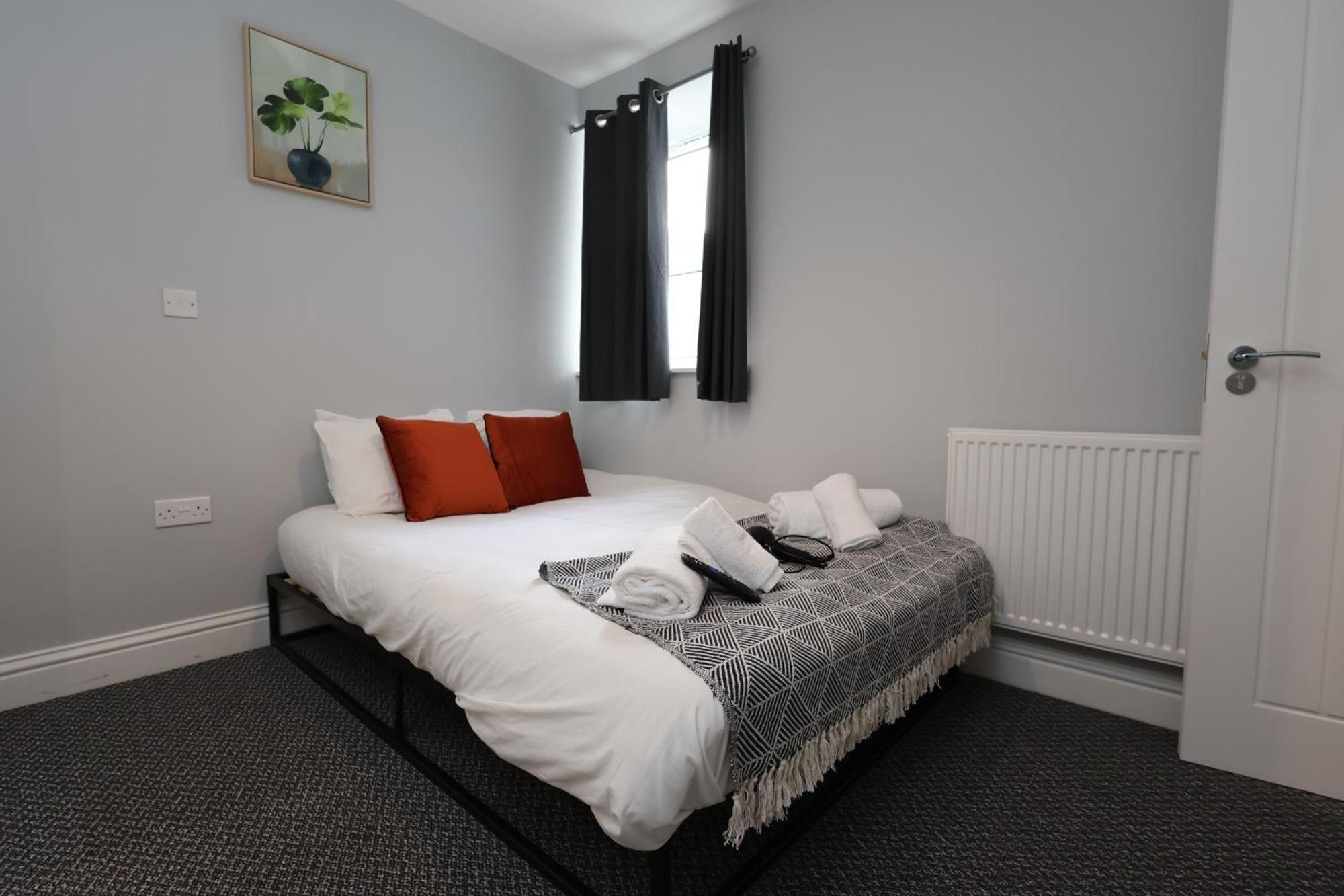 En-Suite Double Rooms, Smart Tv Comfy Style Llanelli Esterno foto