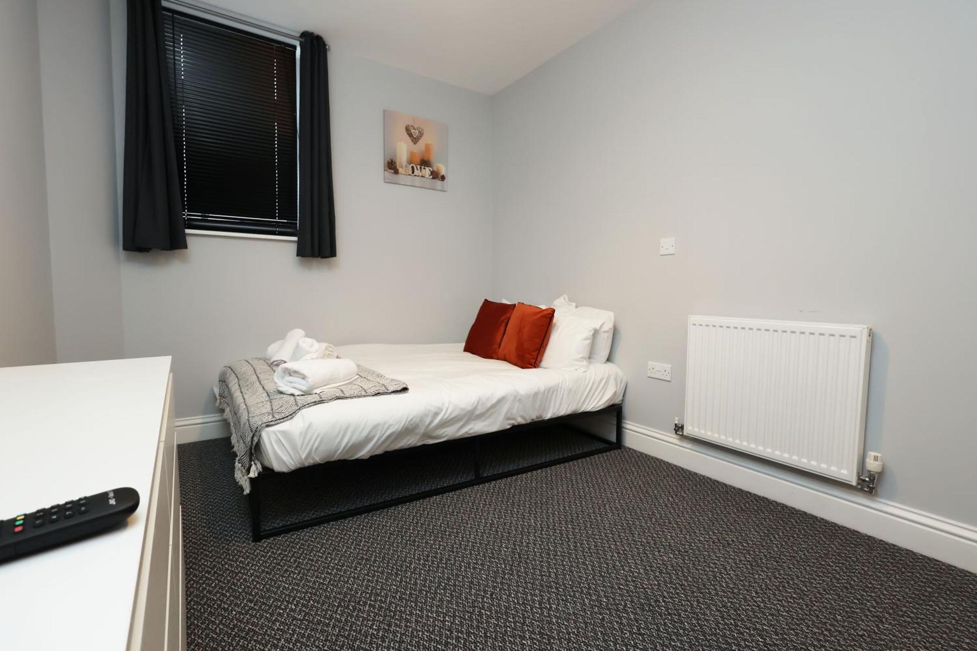En-Suite Double Rooms, Smart Tv Comfy Style Llanelli Esterno foto