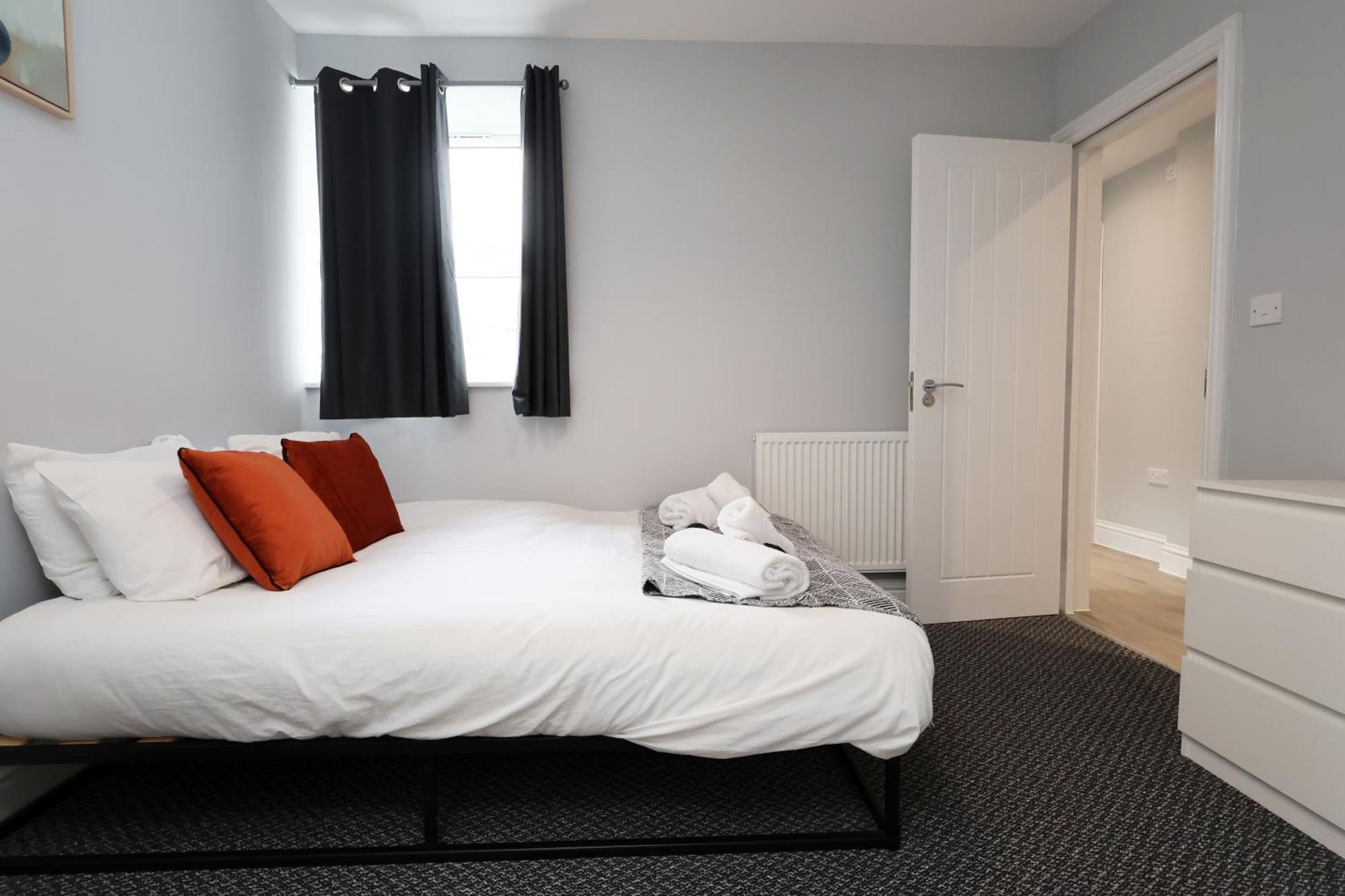 En-Suite Double Rooms, Smart Tv Comfy Style Llanelli Esterno foto